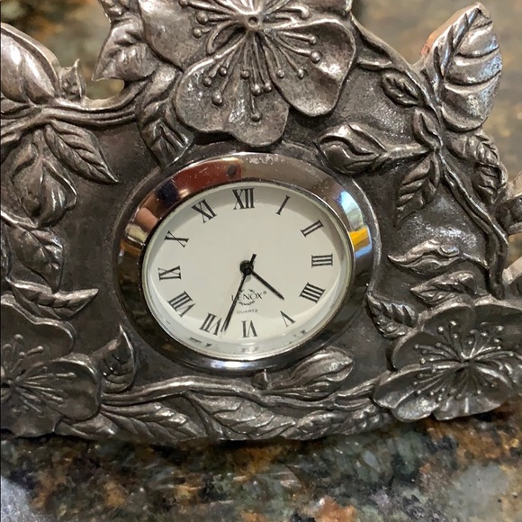 Pewter bedside table clock - Picture 9 of 9